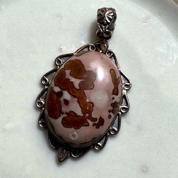 coffee jasper and sterling Jewelry - Coffee bean jasper pendant. Like new, 1 3/4 inches, 2 1/4 inches with drop